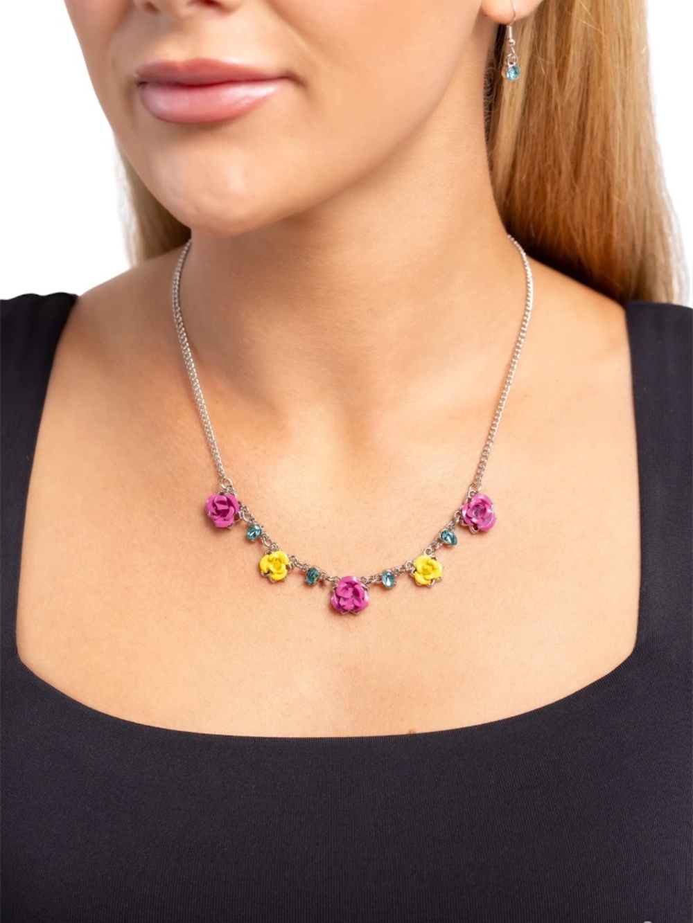 Paparazzi: Strike A Rose Pink Silver Necklace NEW